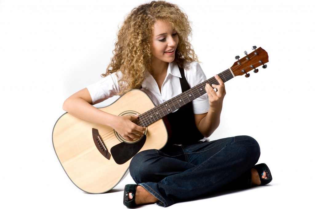 How To Play Guitar — How to Learn Guitar the Fast and Easy Way